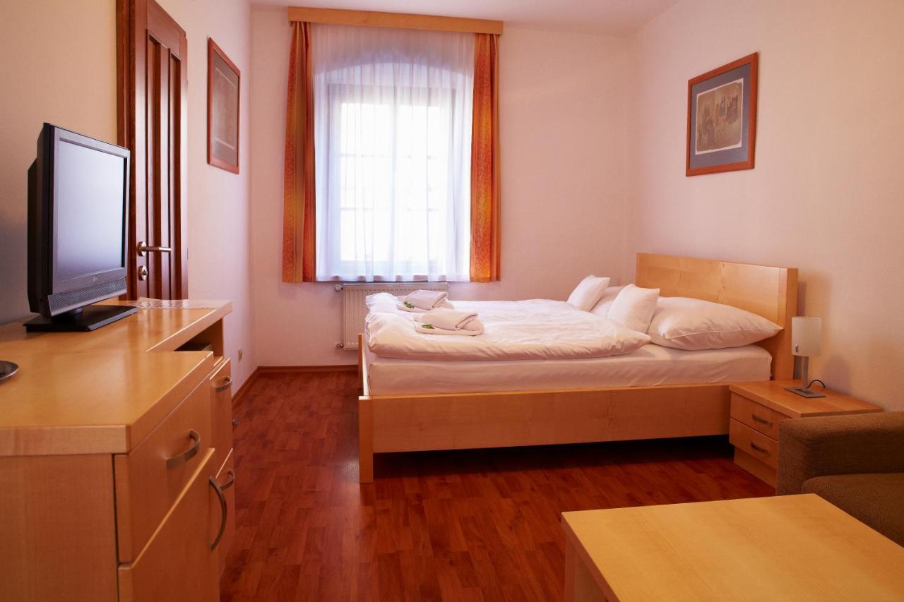 Penzion Na Ostrove Český Krumlov Δωμάτιο φωτογραφία